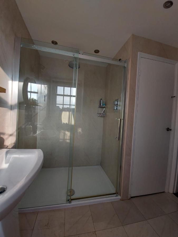 Loft In Bungay Apartment Bagian luar foto