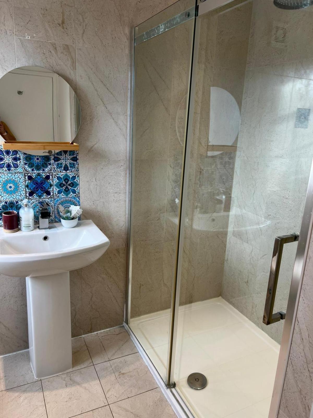 Loft In Bungay Apartment Bagian luar foto